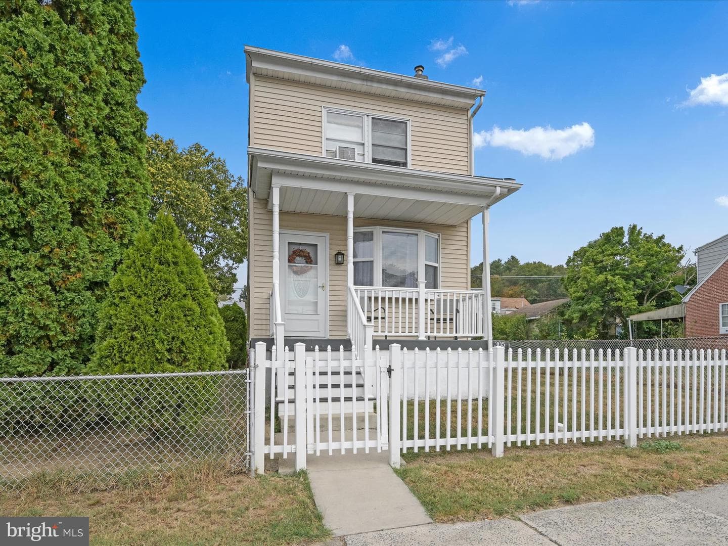 305 Beechwood Avenue photo 3