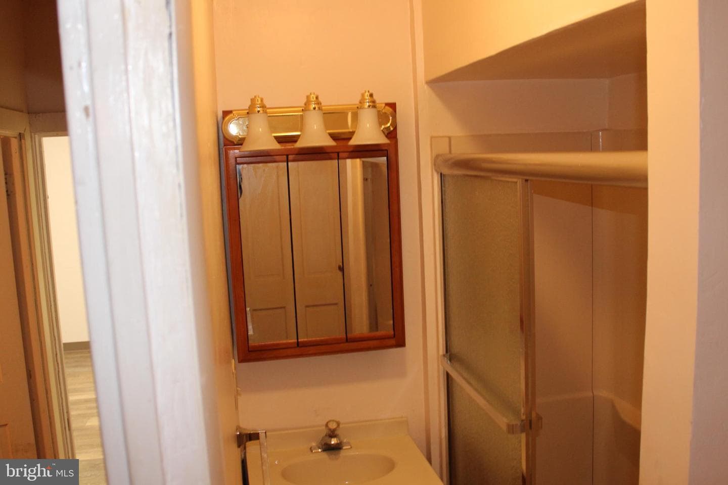 434 E Broad Street photo 16