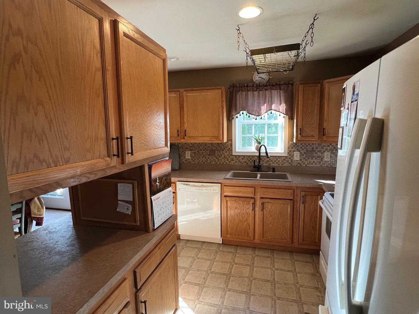 1371 Teepee Drive photo 7