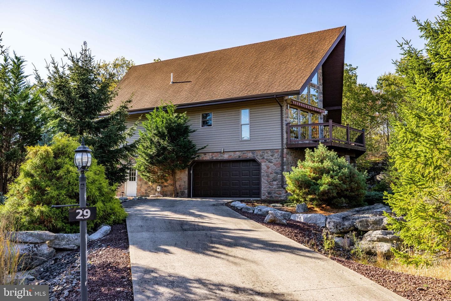 29 Blackhawk Boulevard photo 8