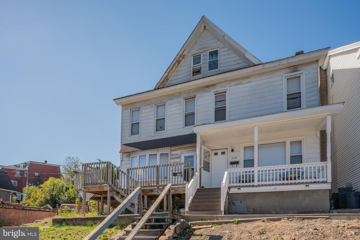 308 N Railroad Street photo 2