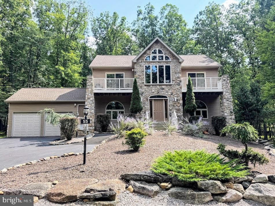 55 Conyngham Dr, Hazleton