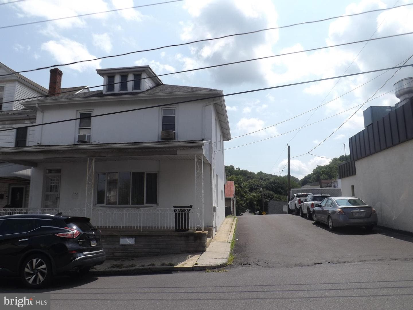 233 S South Street photo 2