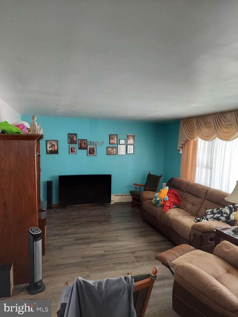 630 S Hoffman Boulevard photo 12
