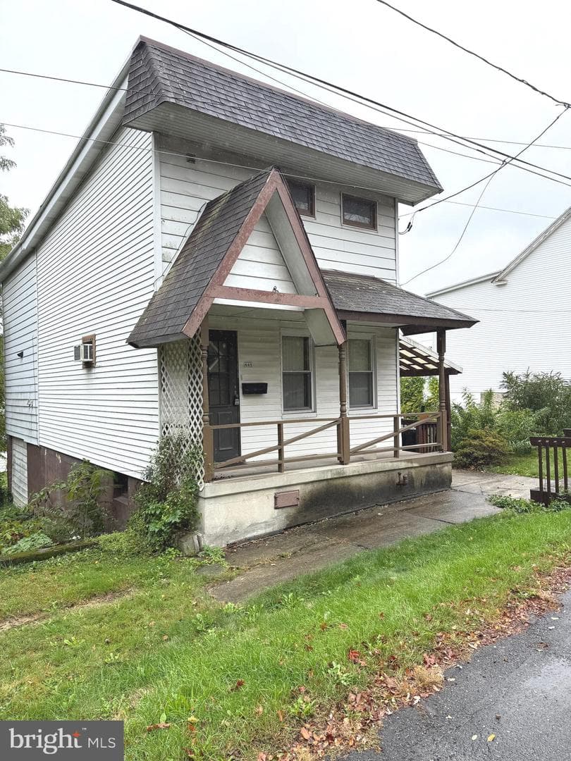 446 Biddle Street photo 2
