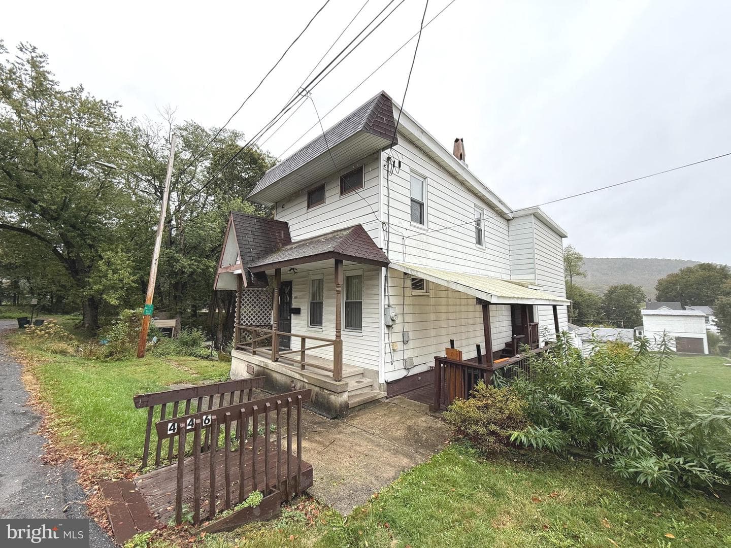 446 Biddle Street photo 3