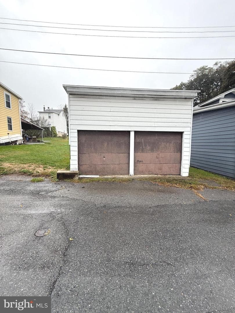 446 Biddle Street photo 5