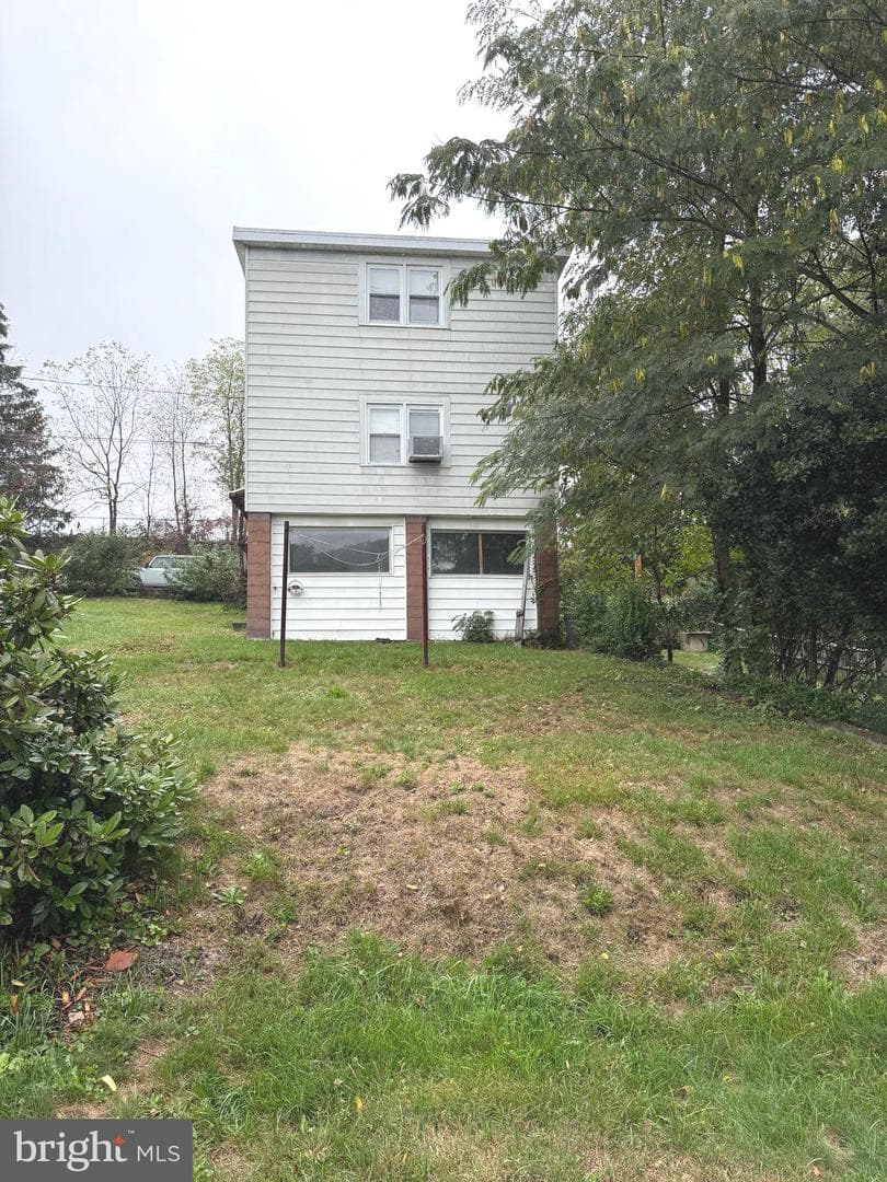 446 Biddle Street photo 6