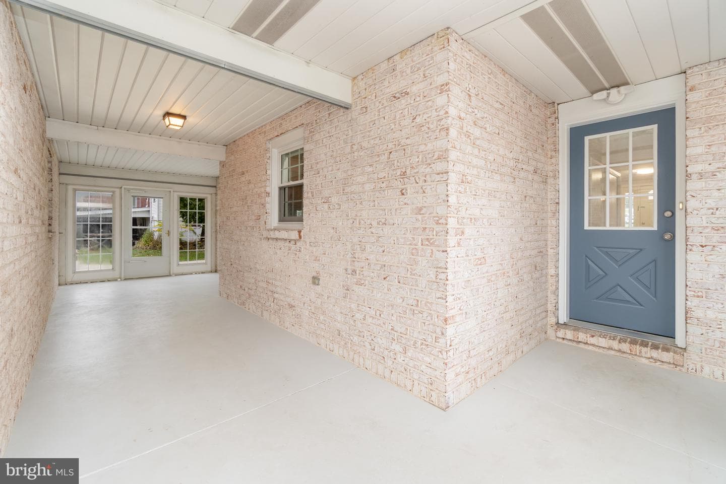 1386 Long Run Road photo 11