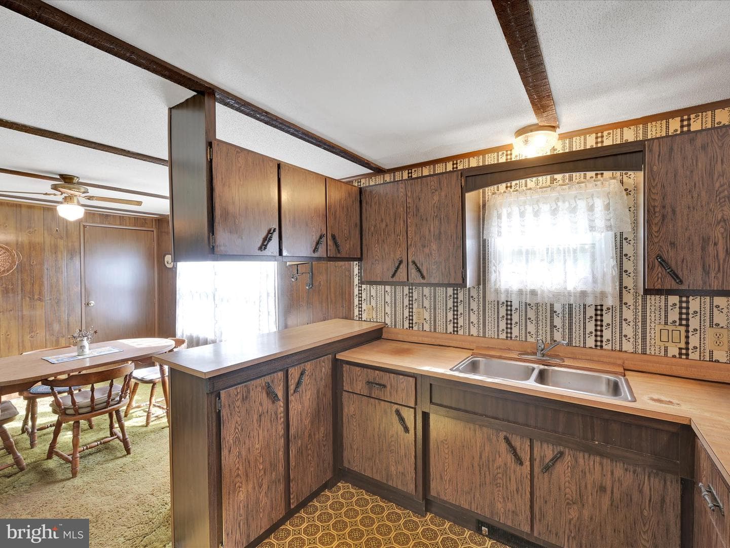 97 Walnut Street photo 11