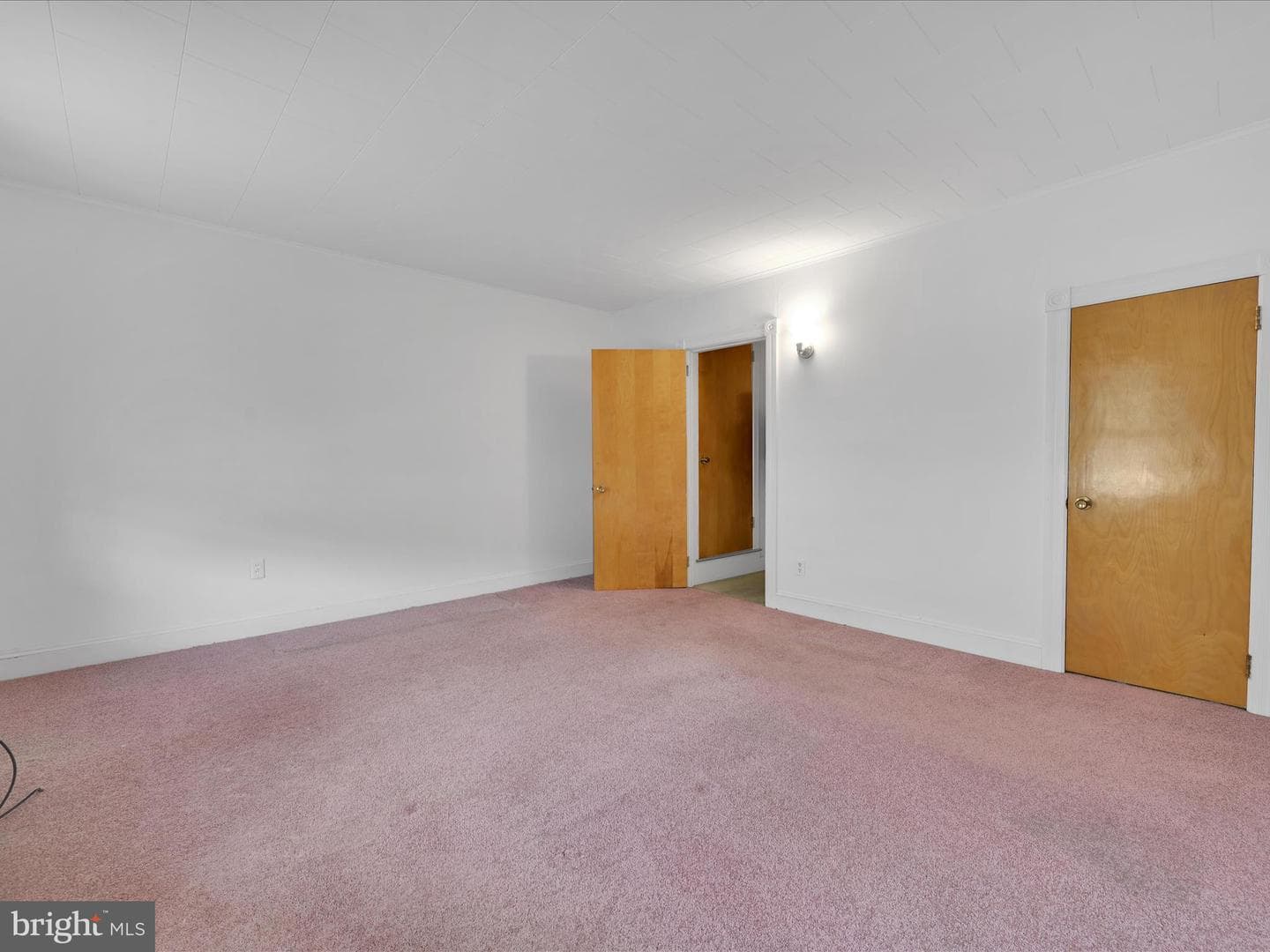 219 S 3rd Street photo 23