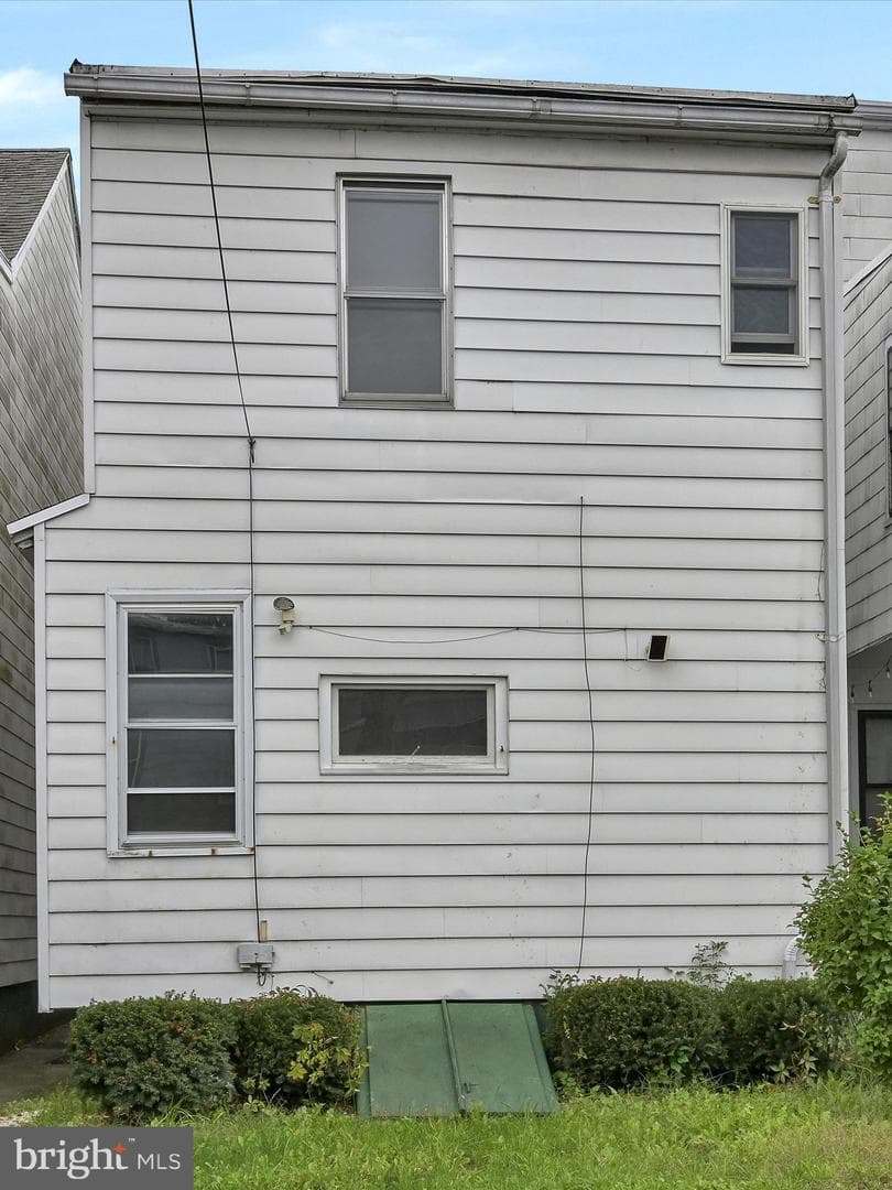 219 S 3rd Street photo 28