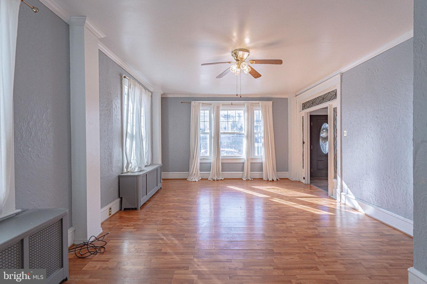 451 E Broad Street photo 14
