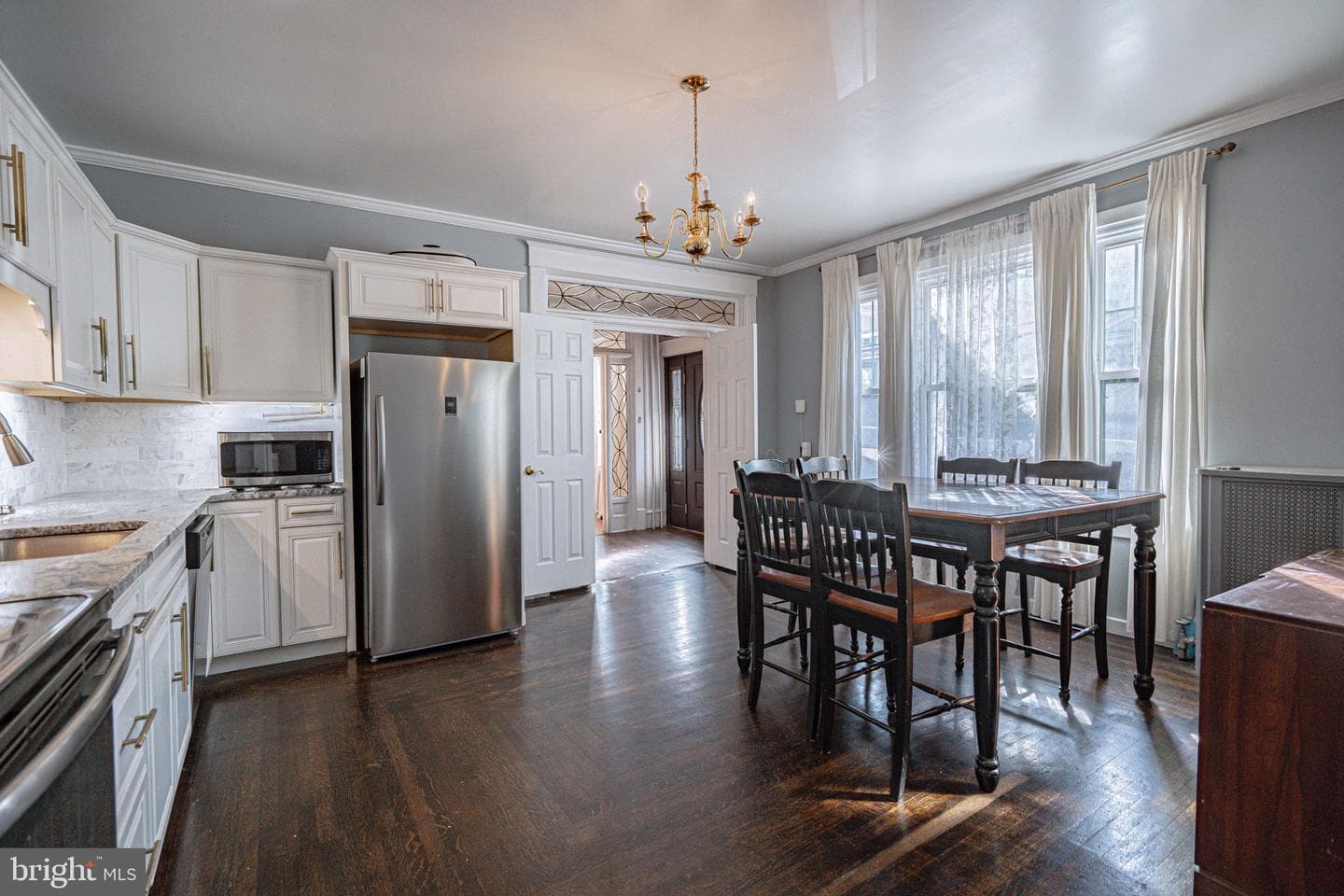 451 E Broad Street photo 20