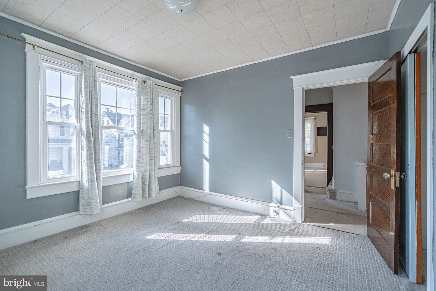451 E Broad Street photo 34
