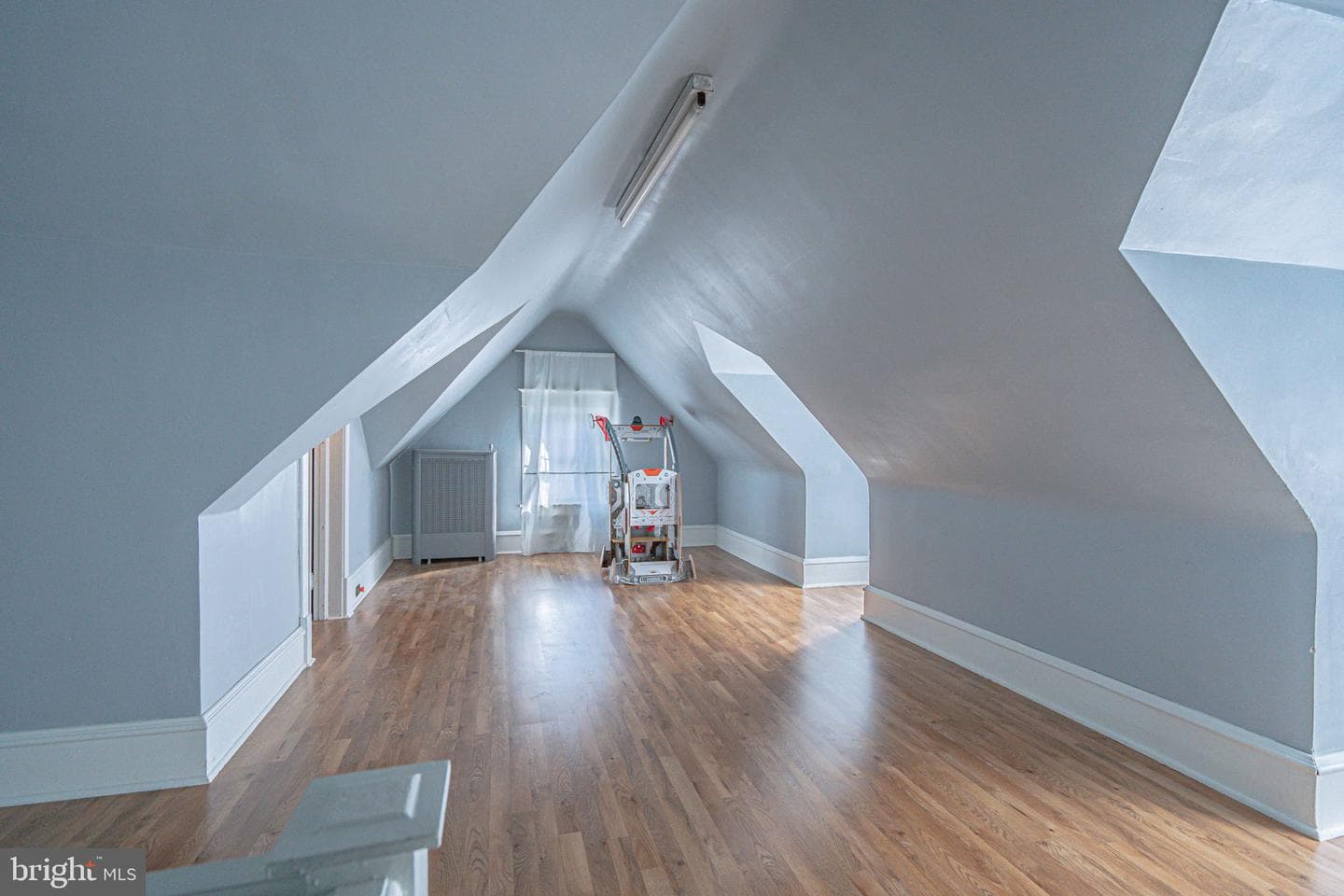 451 E Broad Street photo 41