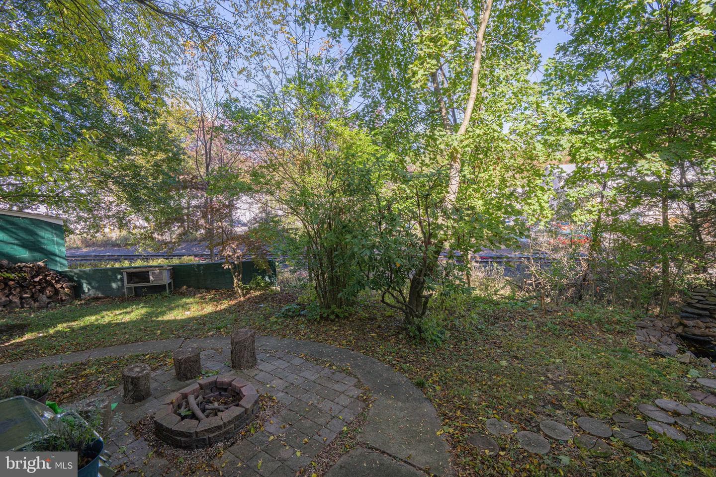 451 E Broad Street photo 58