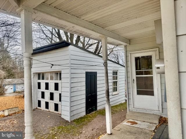 931 Barnesville Drive photo 4
