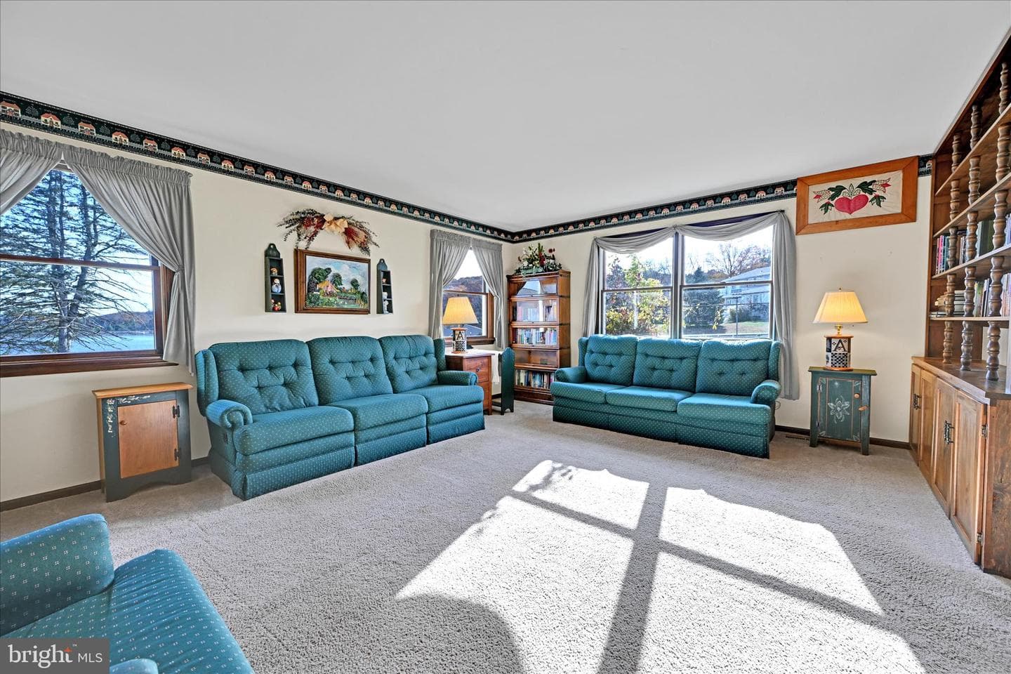 831 Cayuga Cove photo 19