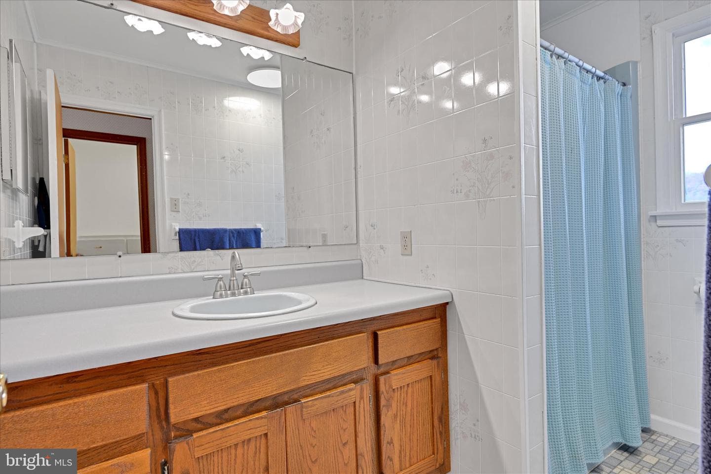 831 Cayuga Cove photo 25