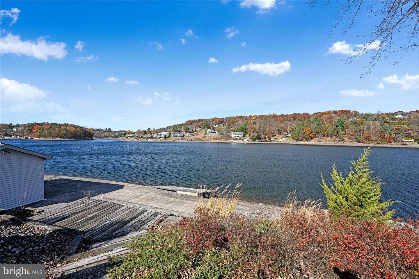 831 Cayuga Cove photo 39