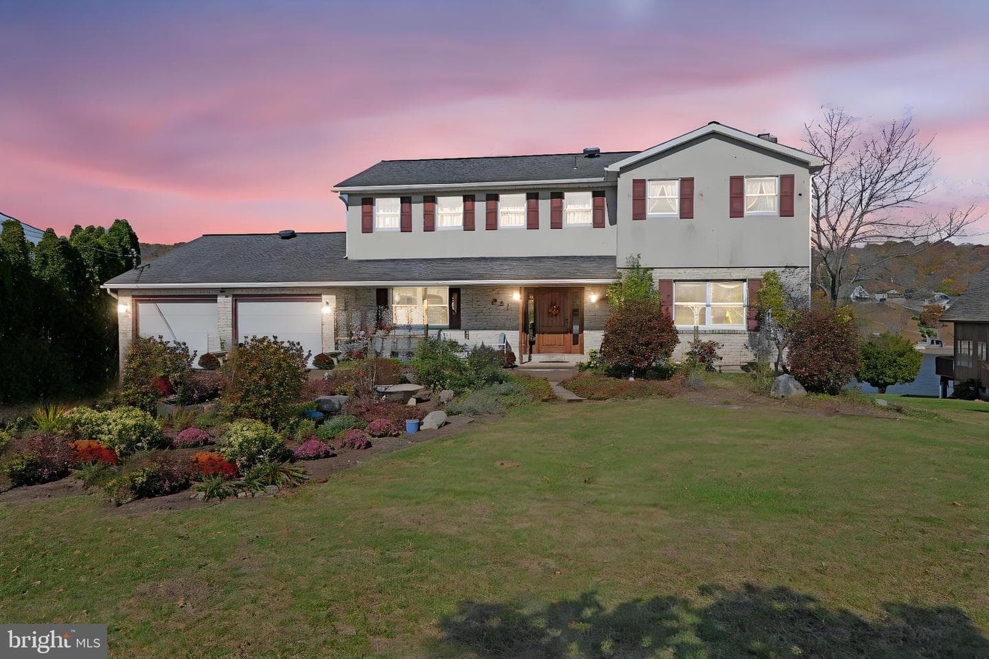 831 Cayuga Cove photo 40