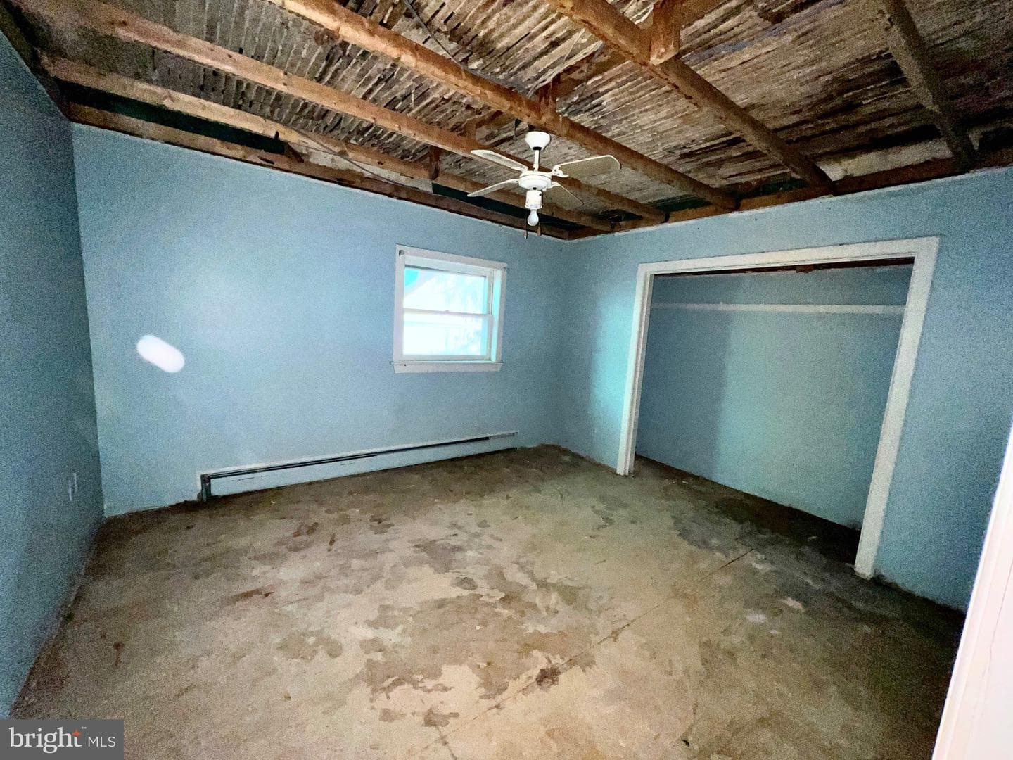 323 N Hobart Street photo 29