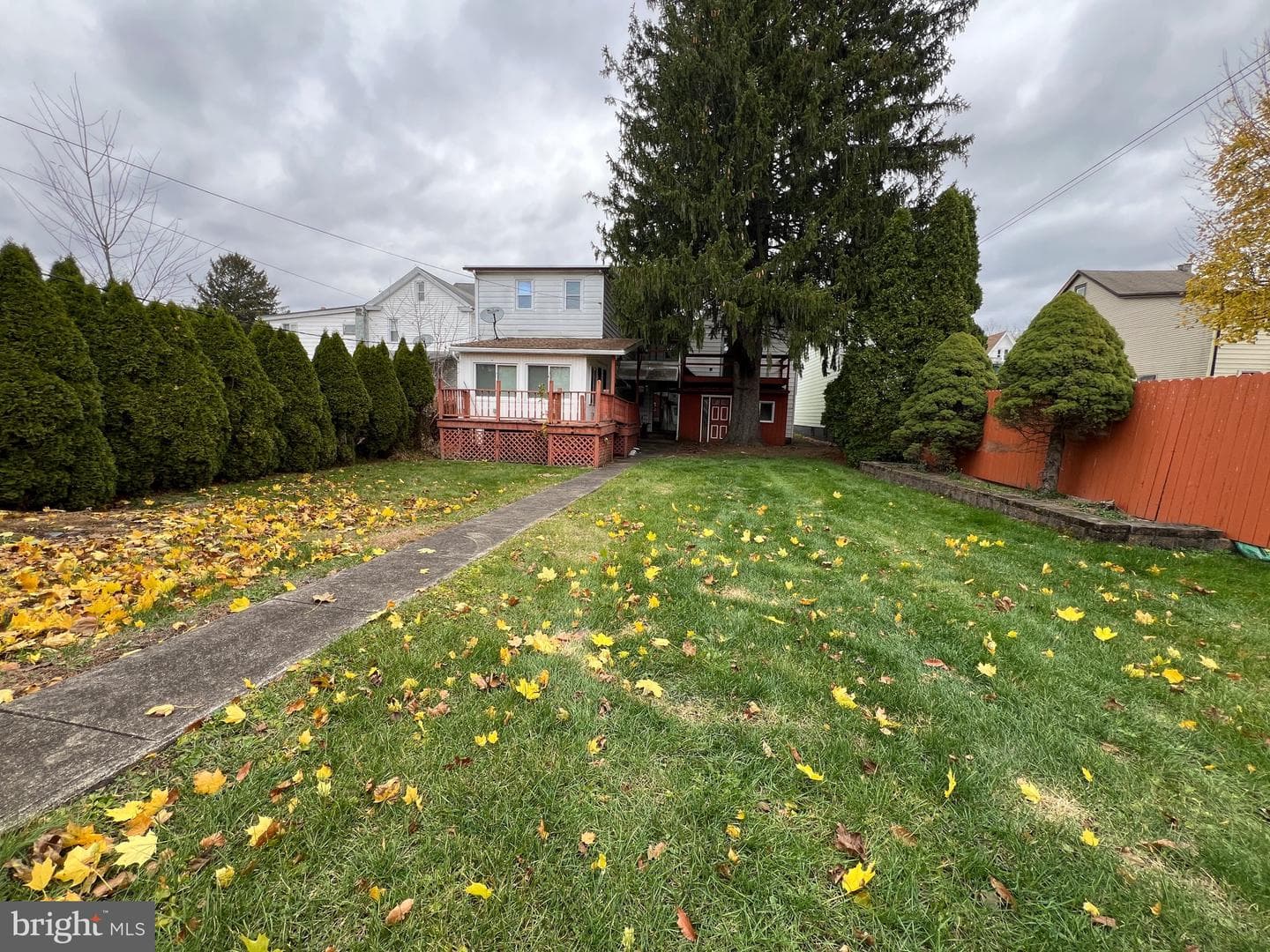 323 N Hobart Street photo 58