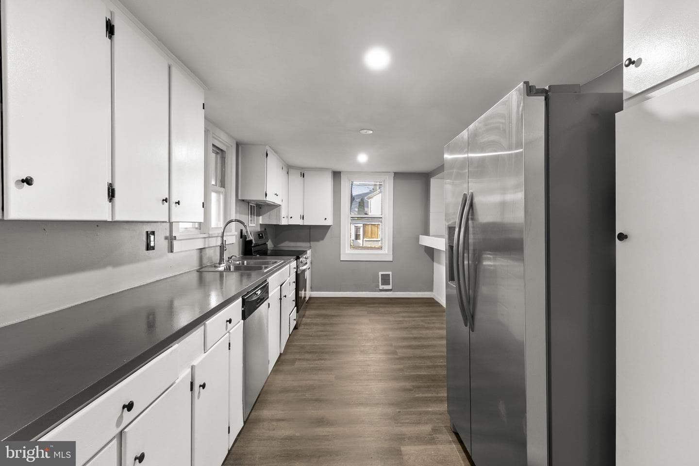266 Mahanoy Street photo 15