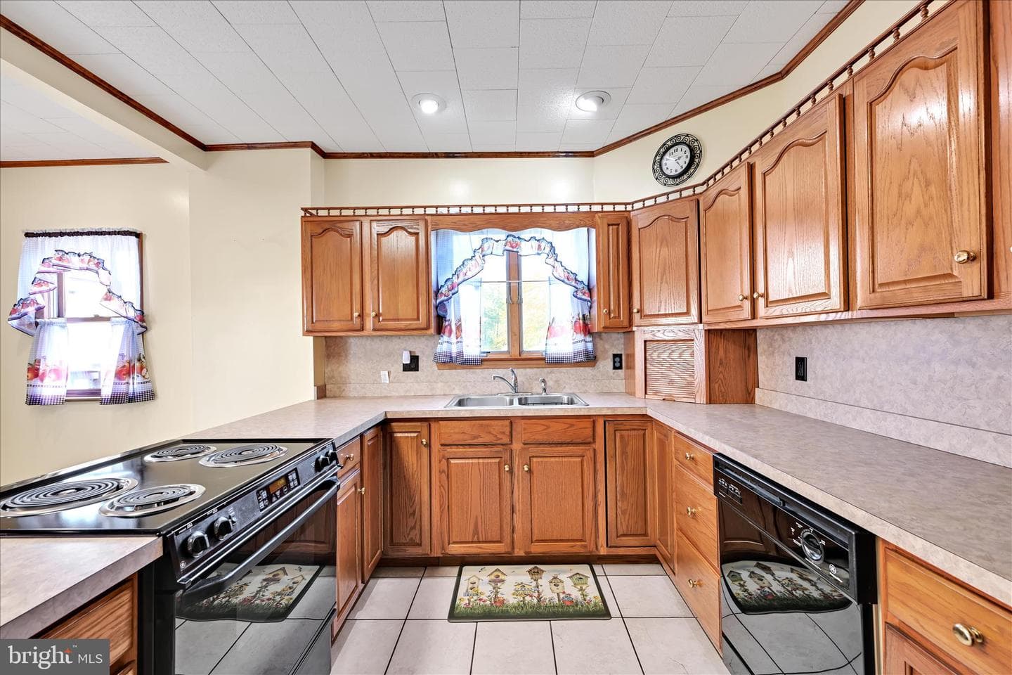 283 S Tulpehocken Street photo 13