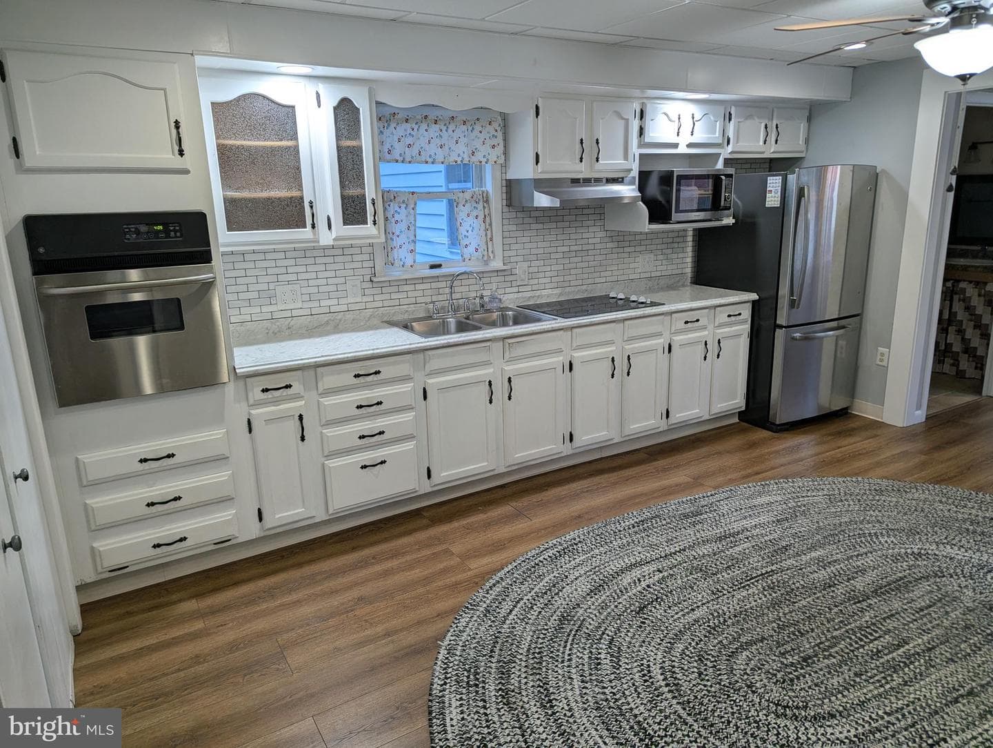 855 Water Street photo 12