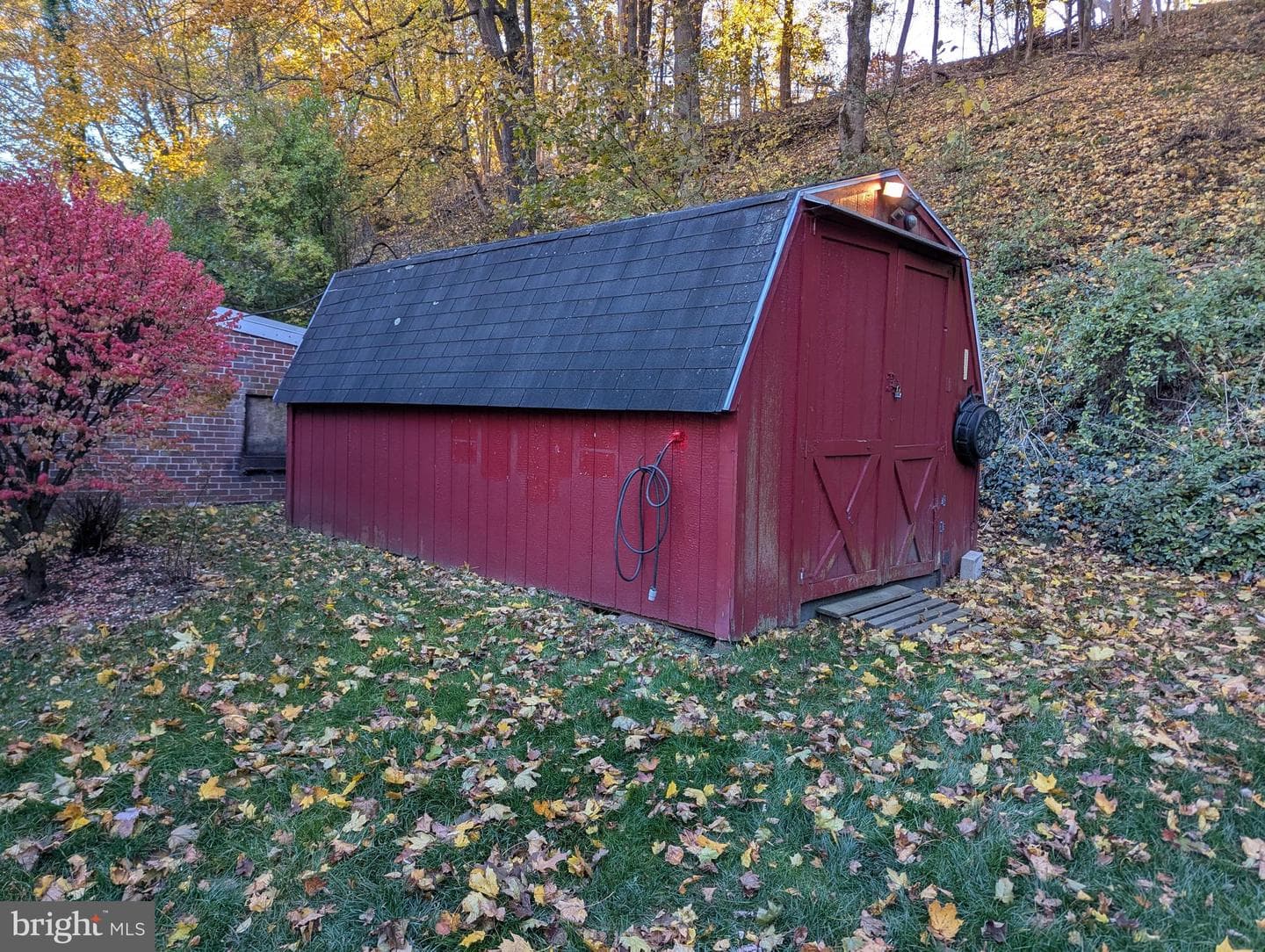 855 Water Street photo 7