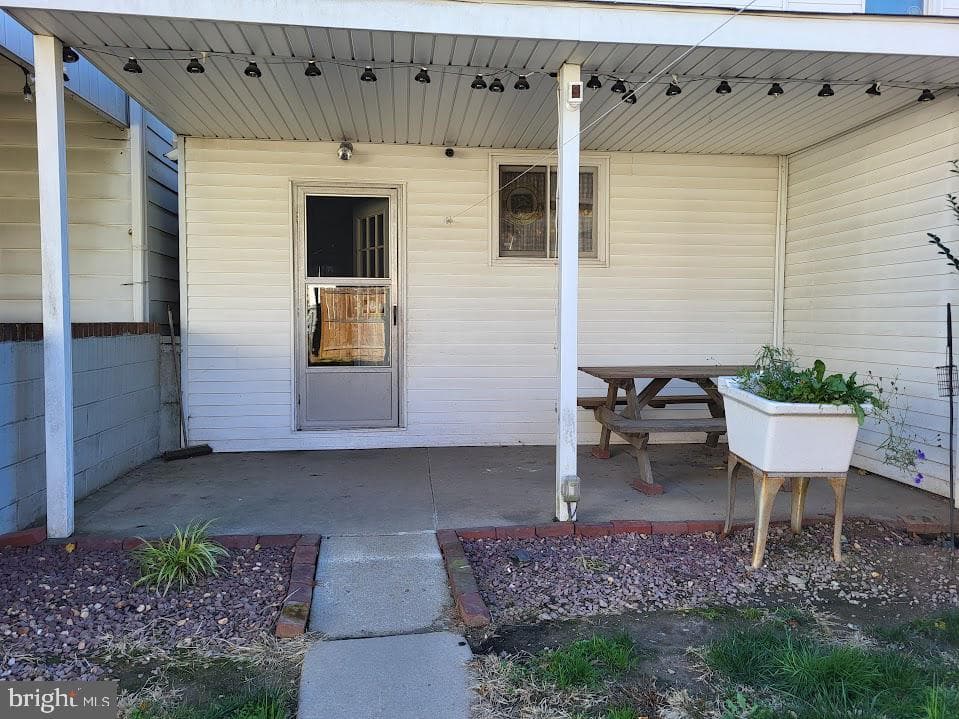 333 Willing Street photo 9