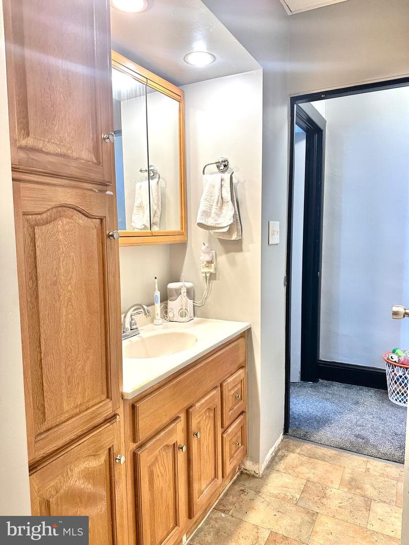 225 Cherry Street photo 18
