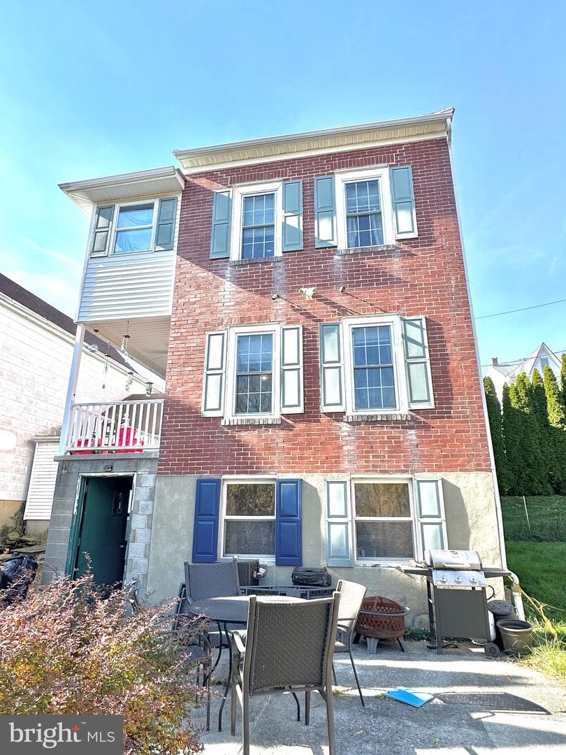 225 Cherry Street photo 33