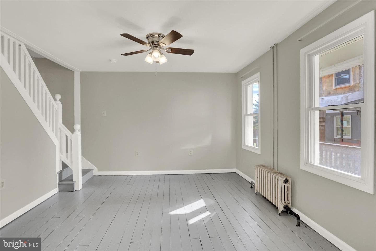 8 Columbia Avenue photo 14