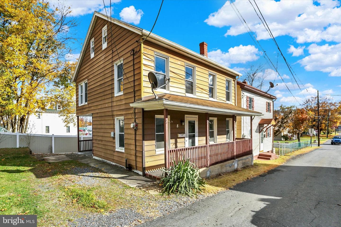 8 Columbia Avenue photo 3