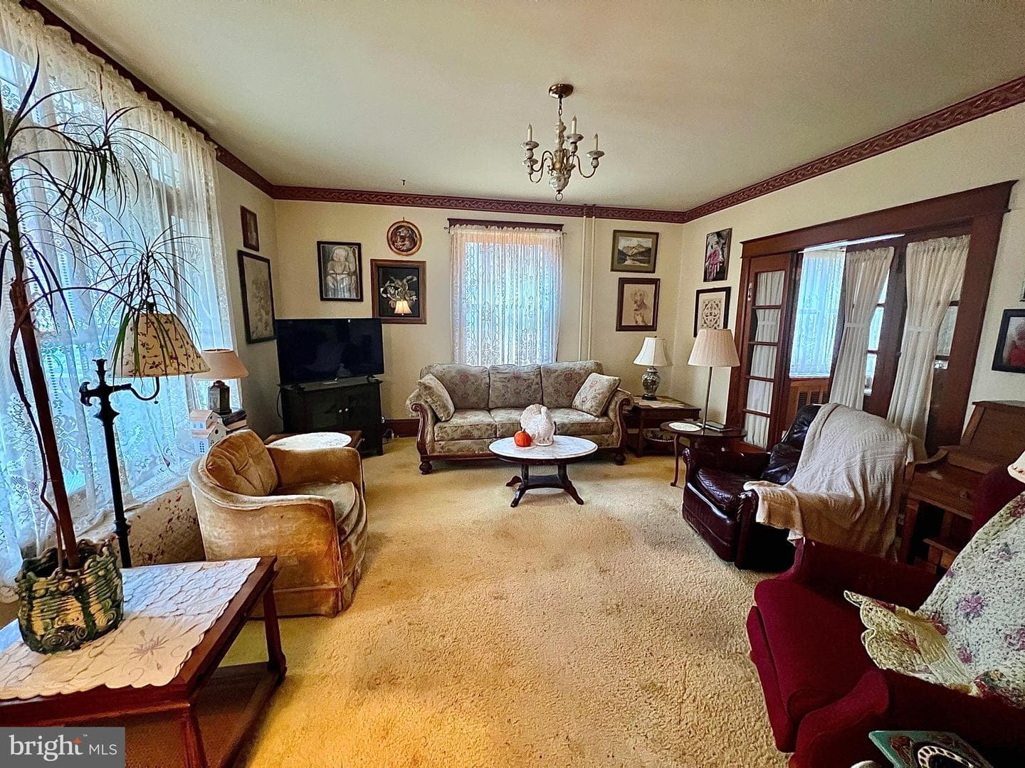 992 Fountain Street photo 6