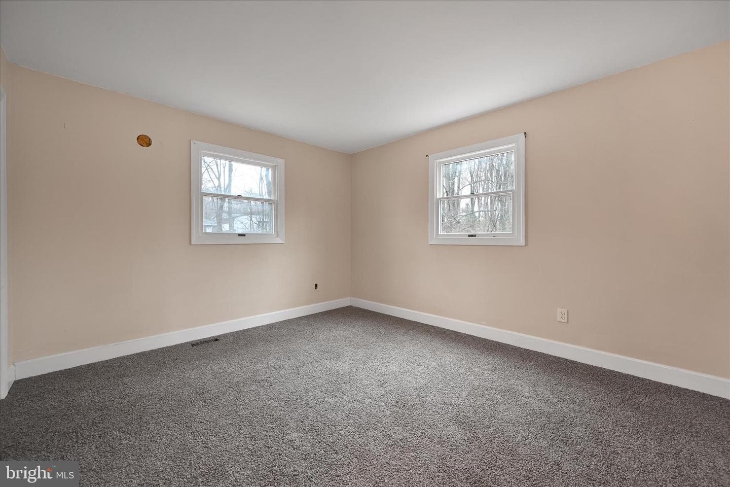 145 N Wylam Street photo 13