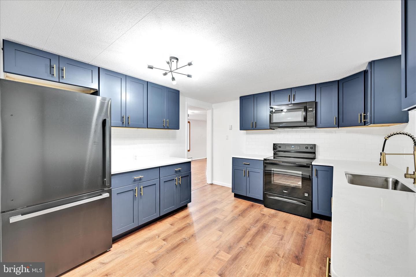 2200 S Spruce Street photo 12