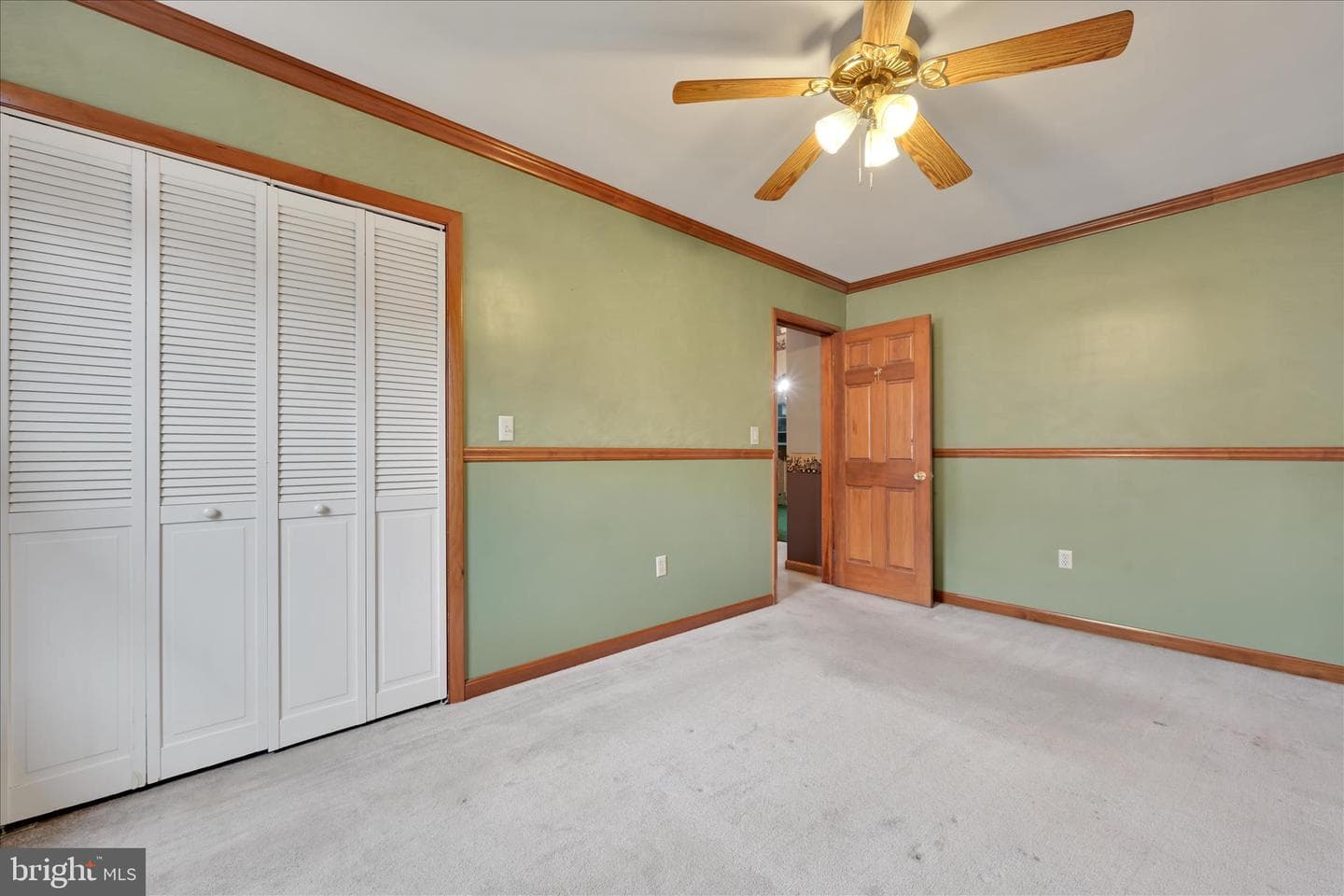 68 Center Avenue photo 13