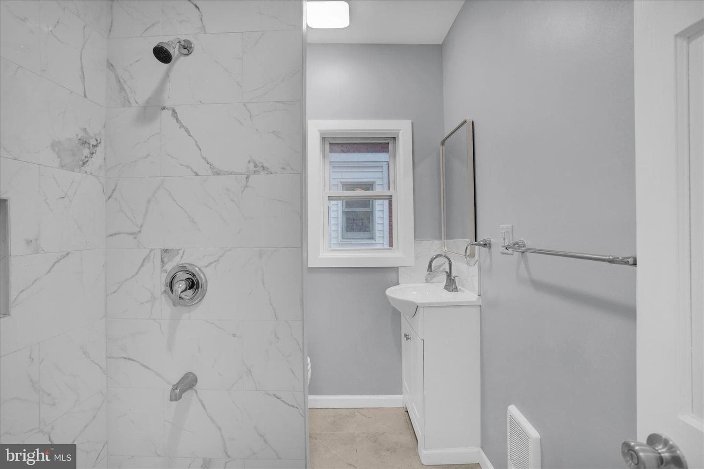24 N Greenwood Street photo 19