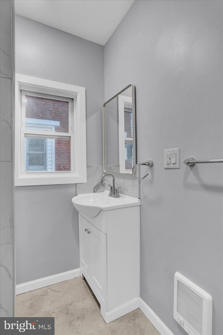 24 N Greenwood Street photo 20