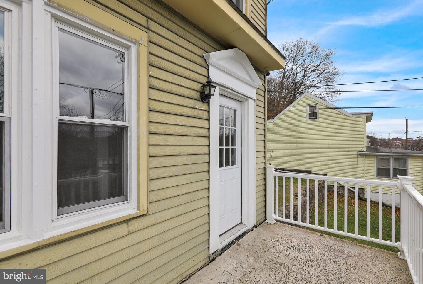 332 W Savory Street photo 2