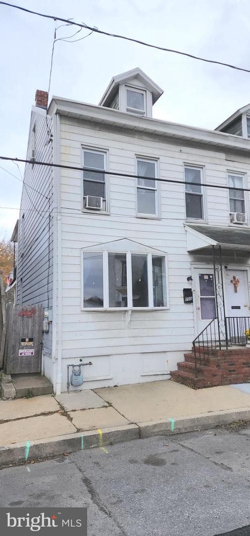705 W Race Street, Pottsville