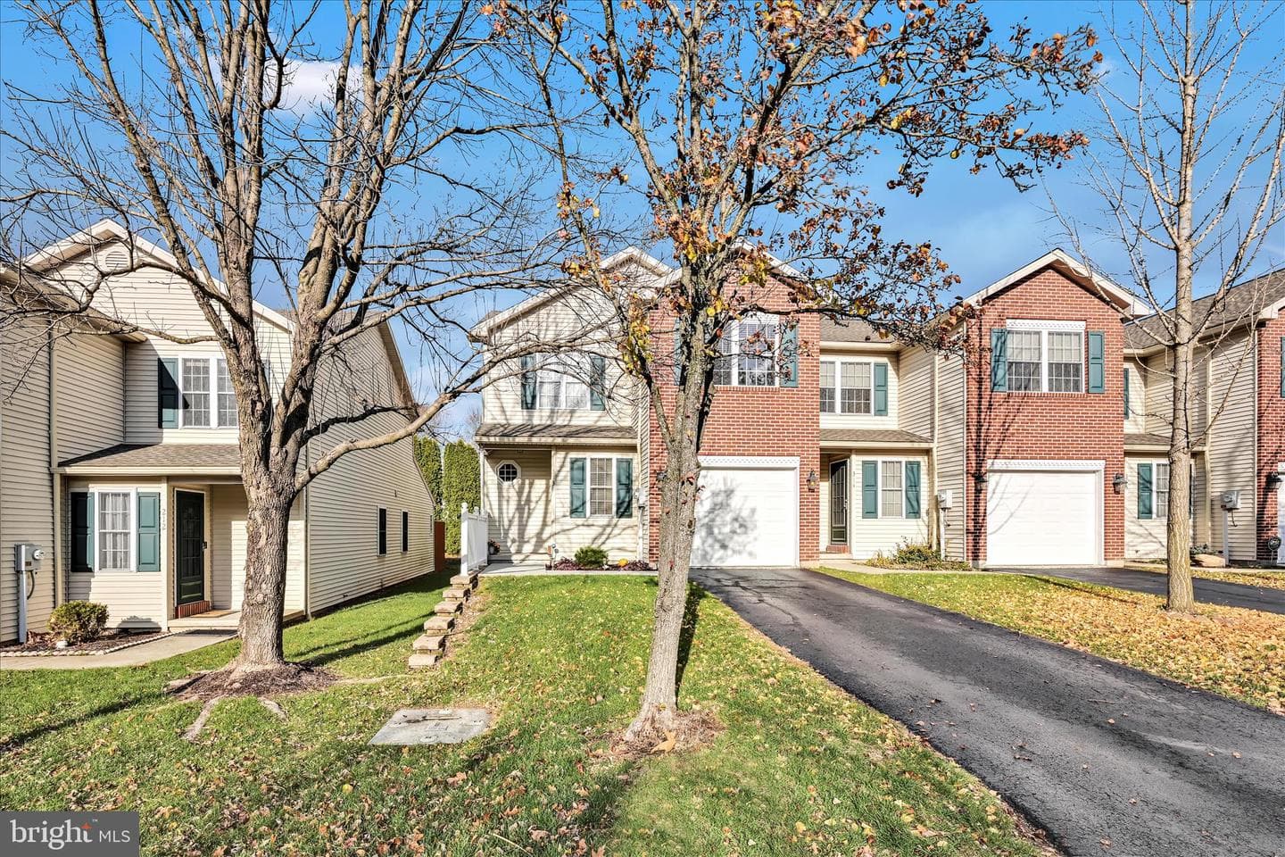 313 Lantern Green Way photo 3