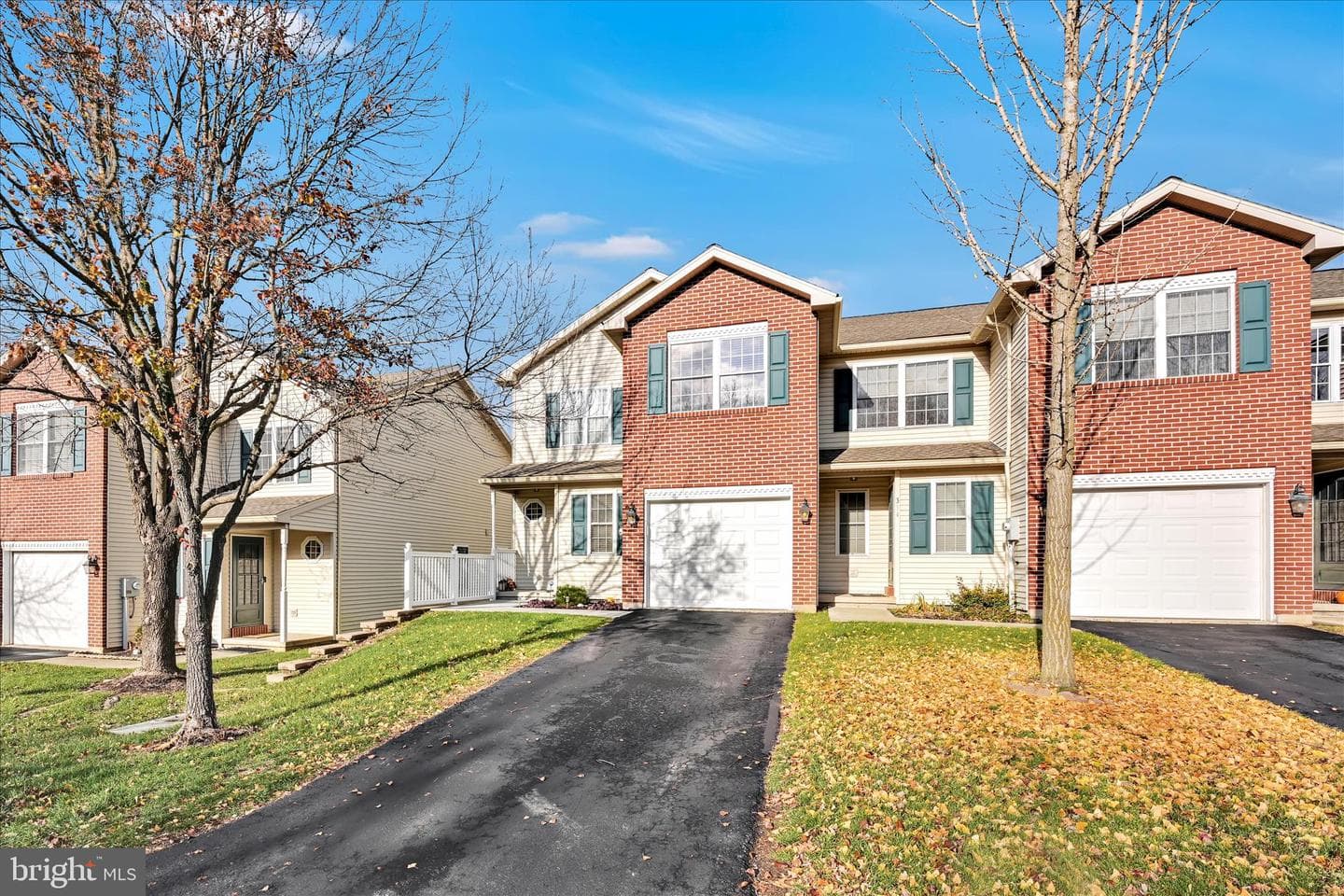 313 Lantern Green Way photo 4