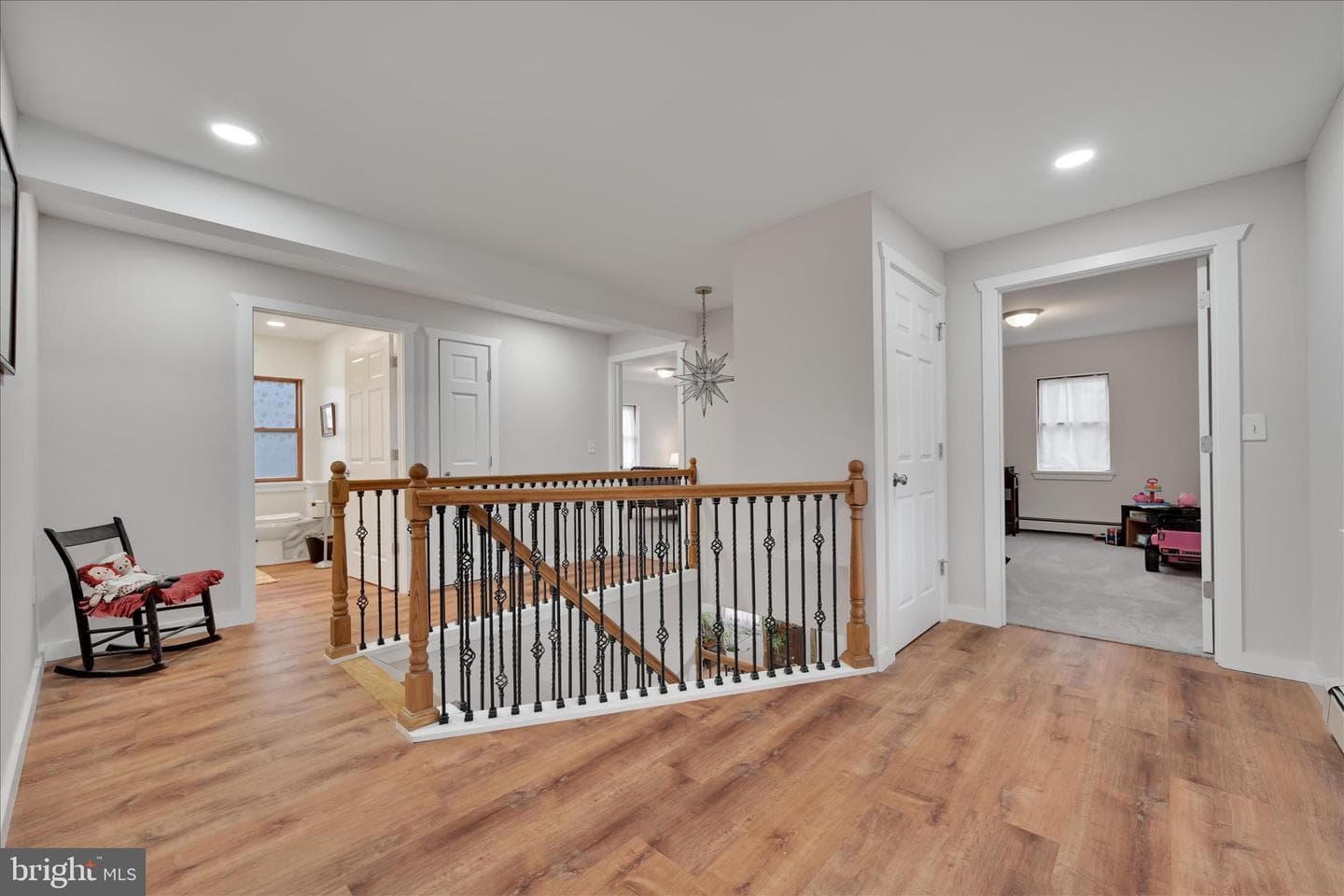 7 N Oak Lane photo 30
