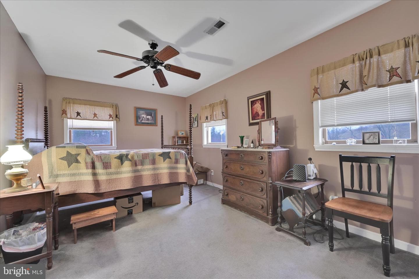 7 N Oak Lane photo 37