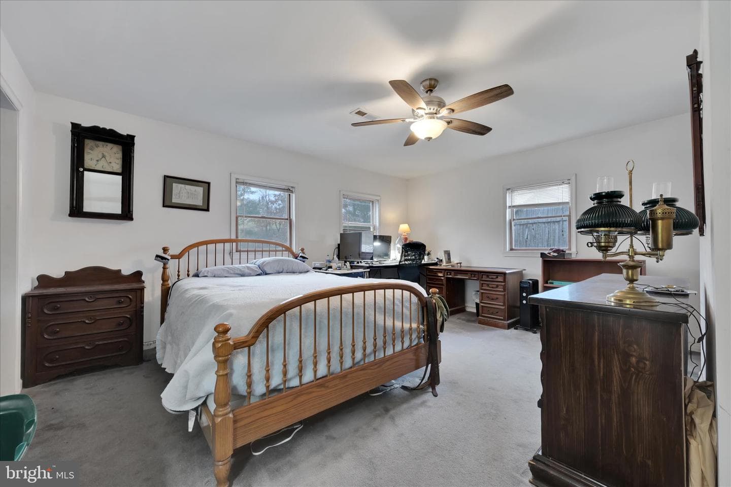 7 N Oak Lane photo 39